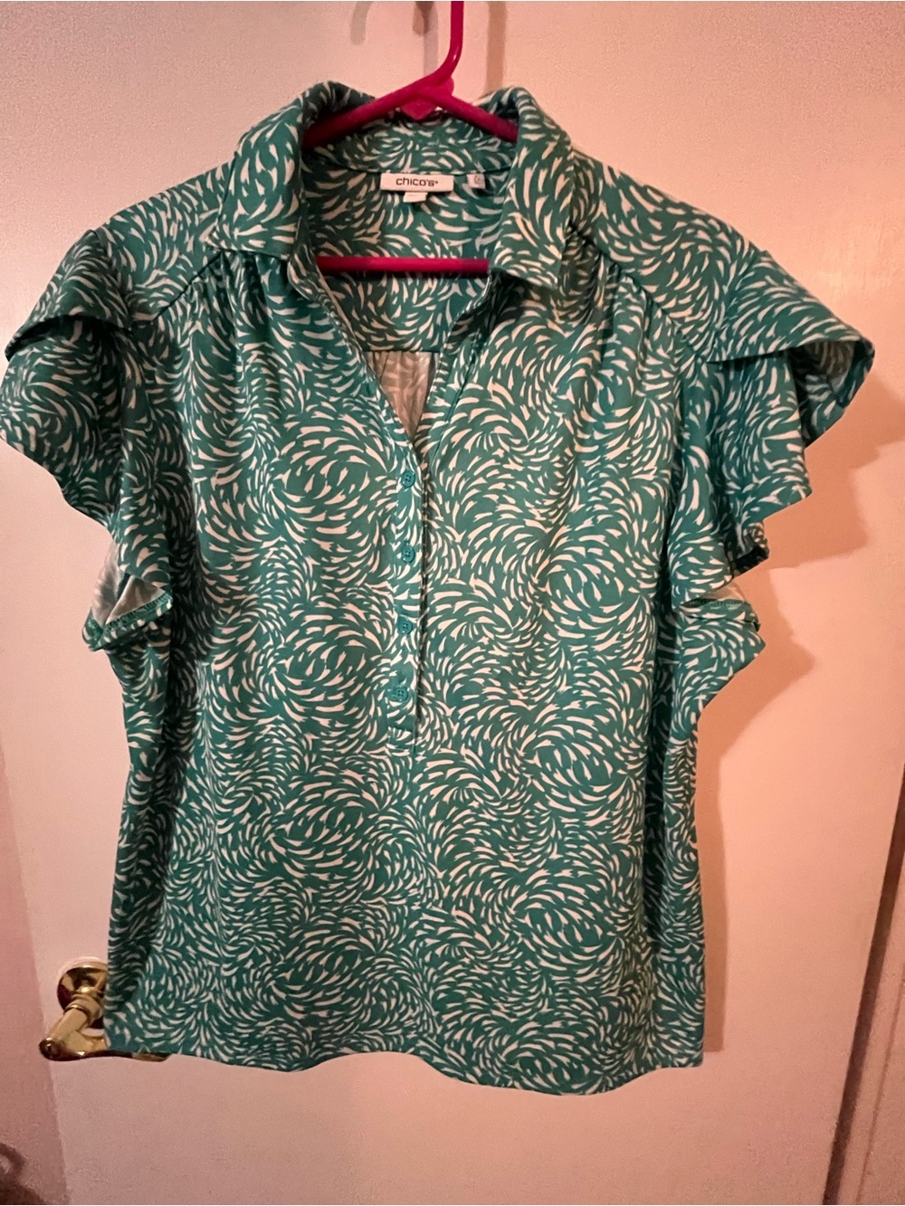 Chico's Teal and White Swirl Ruffle-Sleeve Polo Blouse size 3 (XL)